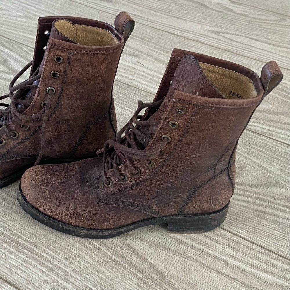 Frye Women’s Leather Combat Boots. Size: 6 B